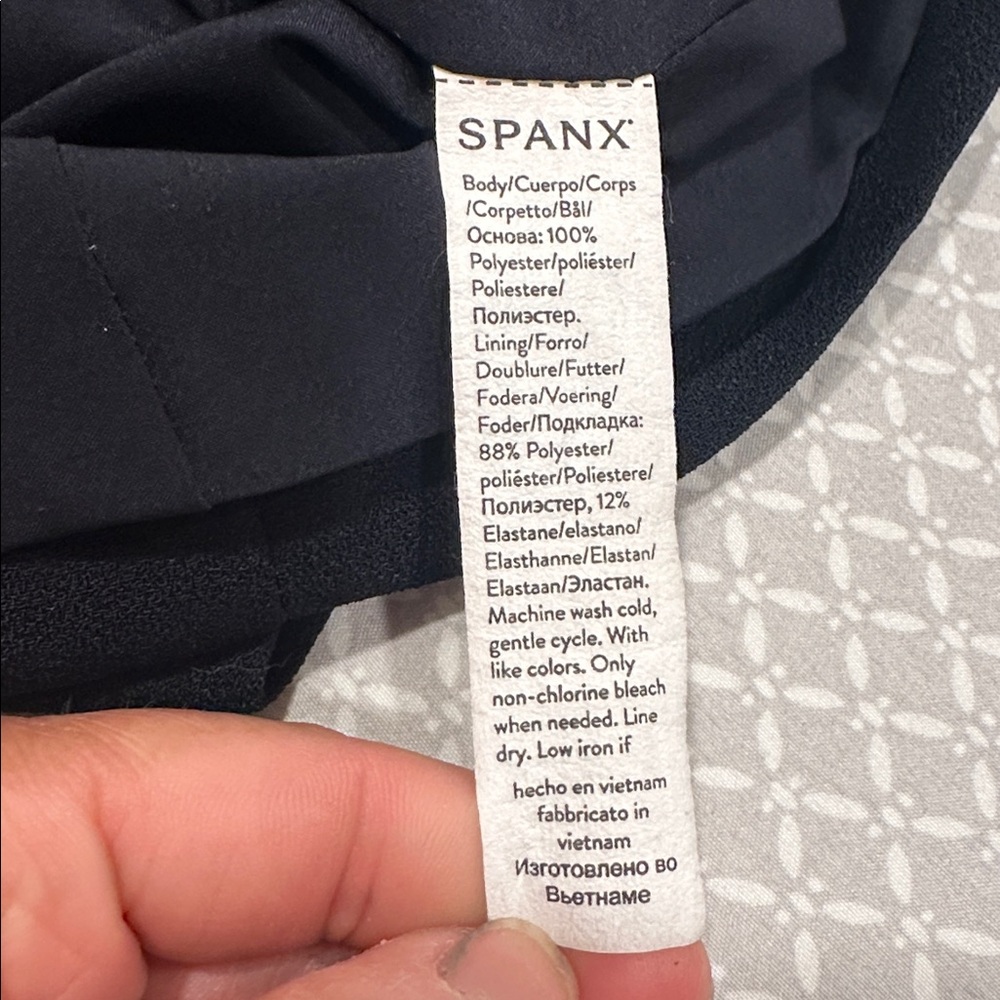 SPANX Navy Blue Women's Vest - Picture 6 of 6